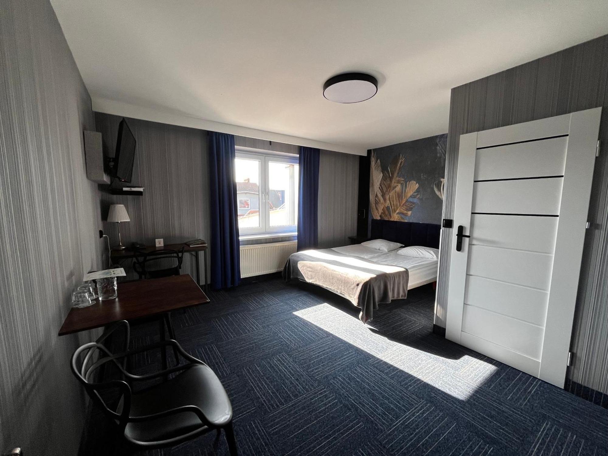 Hotel Marta Oława Exteriör bild
