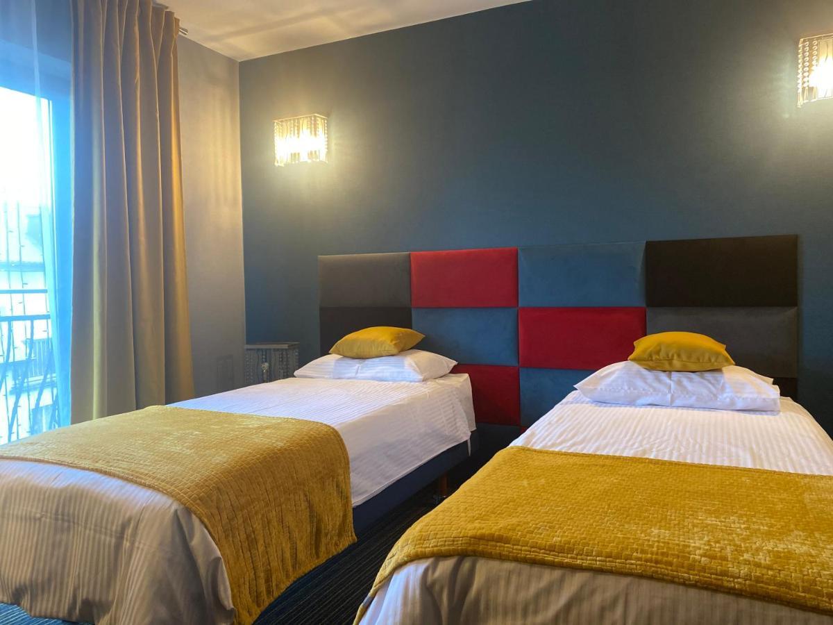Hotel Marta Oława Exteriör bild